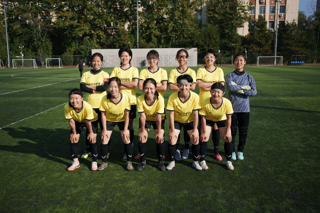 关于异军突起:女足业余比赛冠军夺冠成谜的信息 关于异军突起:女足业余比赛冠军夺冠成谜的信息