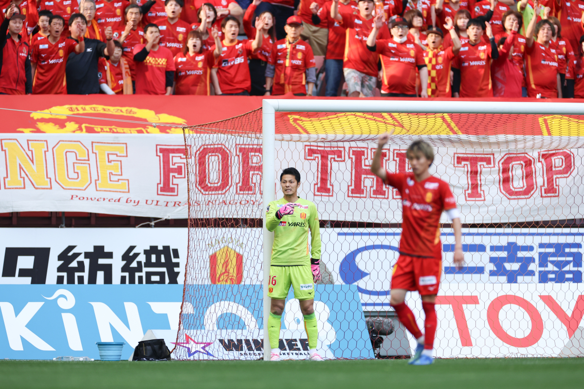 让球员成为赛场焦点的是他们的出色表现 让球员成为赛场焦点的是他们的出色表现