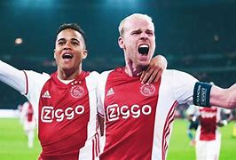 开云体育官方网站-关于阿贾克斯英勇突围，力克强敌的信息