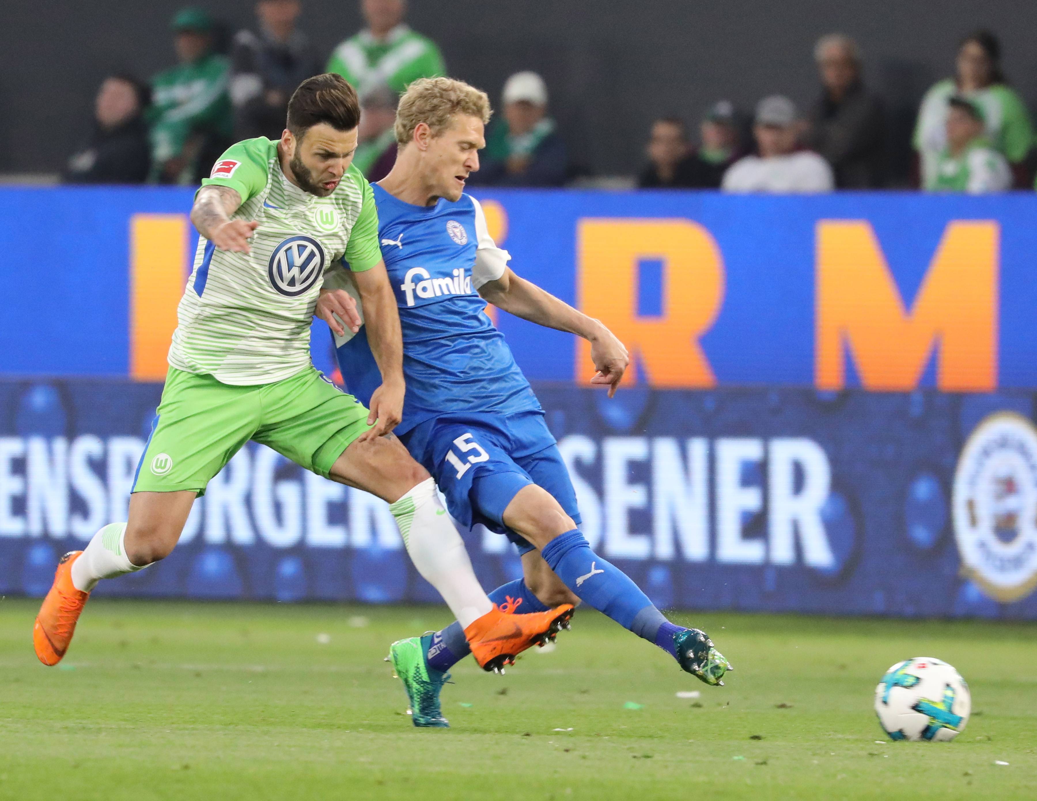 关于沃尔夫斯堡队面对实力强劲对手，艰难取胜的信息