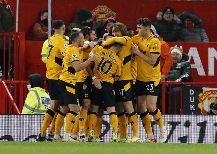 曼联客场势不可挡,实现逆袭取胜 曼联客场势不可挡,实现逆袭取胜