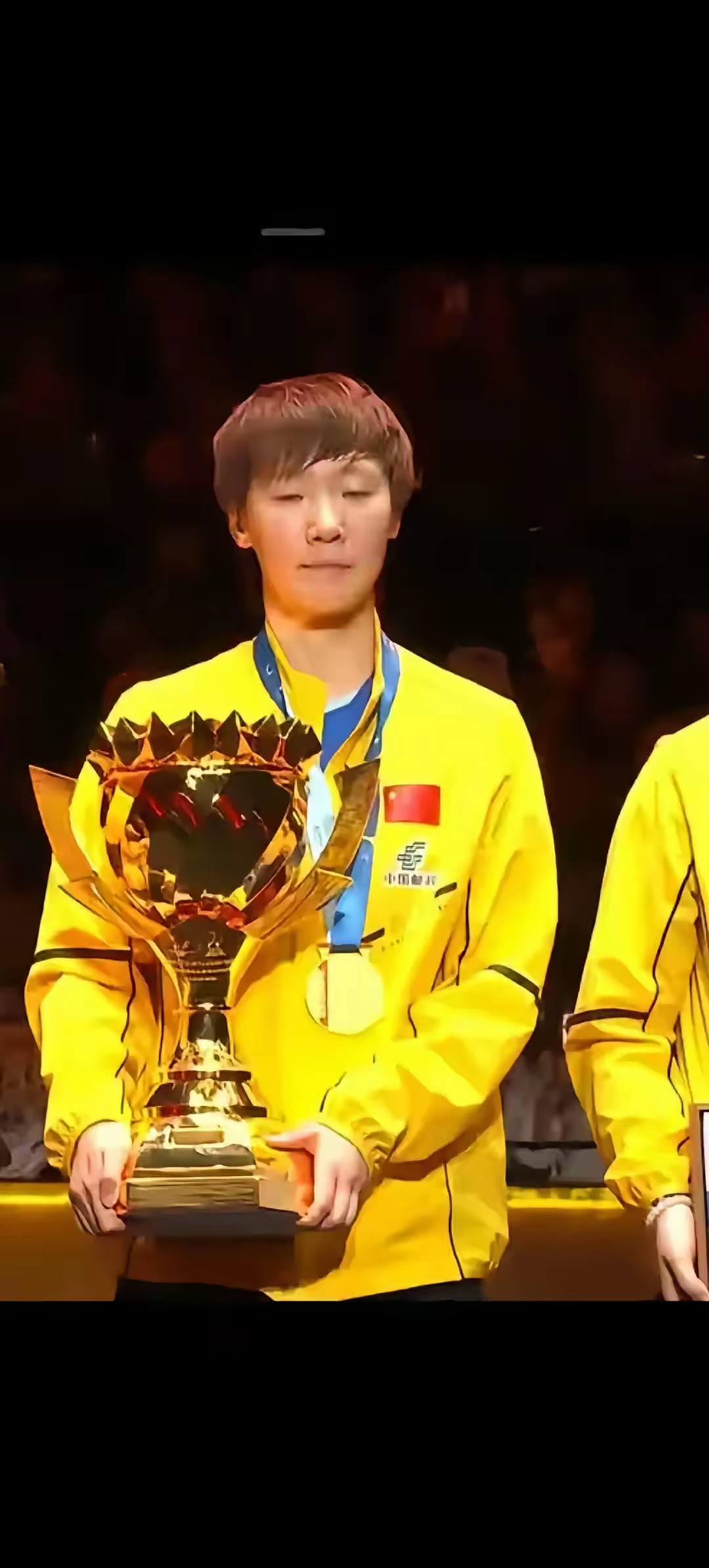 惊艳表现!金牌得主庆祝夺冠胜利的简单介绍 惊艳表现!金牌得主庆祝夺冠胜利的简单介绍