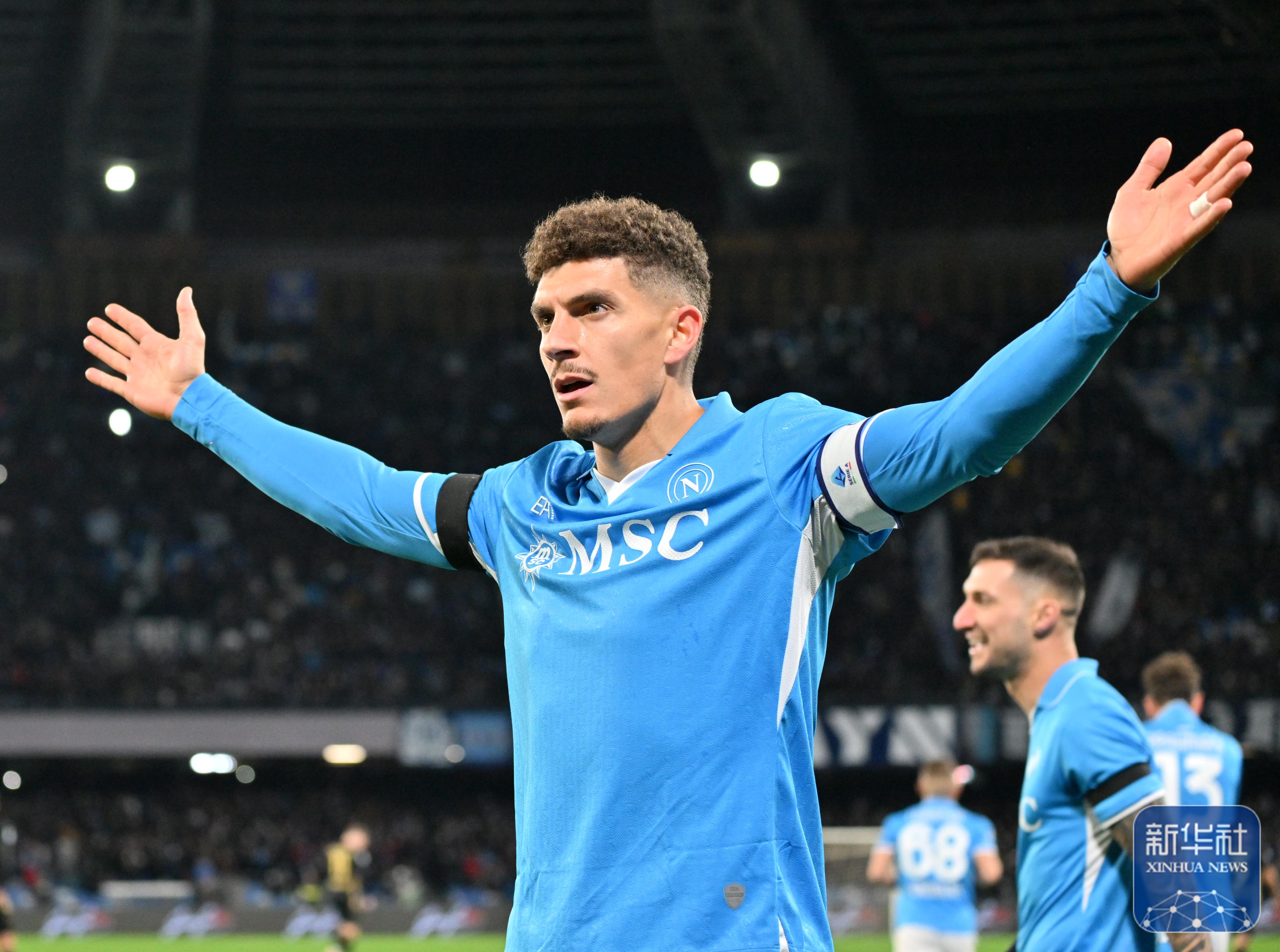 包含那不勒斯主场大破对手,领先优势扩大的词条 包含那不勒斯主场大破对手,领先优势扩大的词条