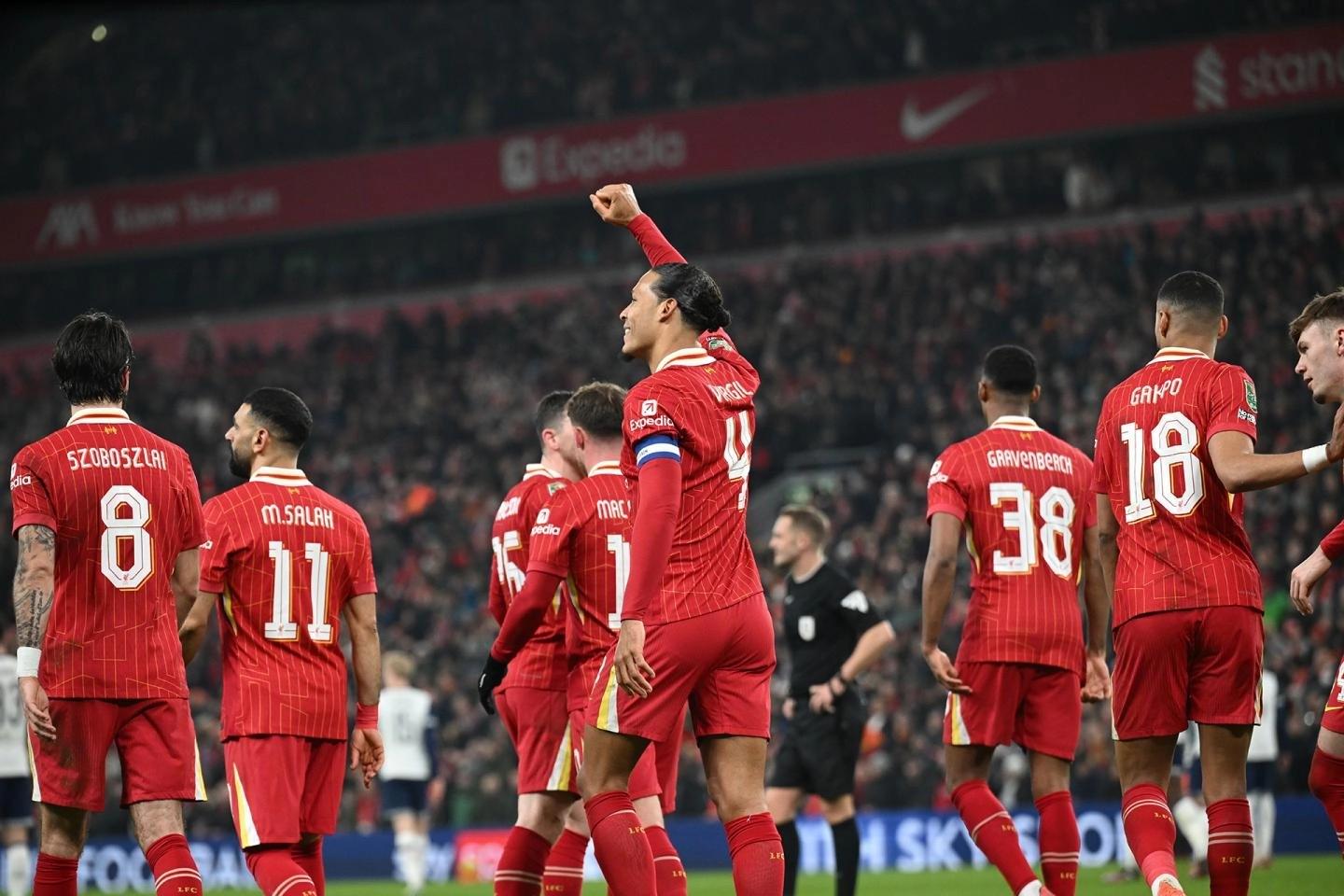 利物浦主场大胜,保持不败势头 利物浦主场大胜,保持不败势头