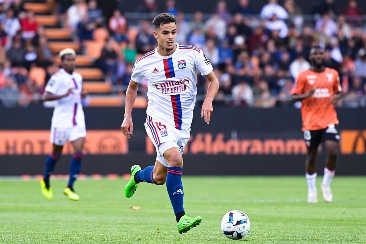 里昂客场挑战兰斯，双方的对决备受期待