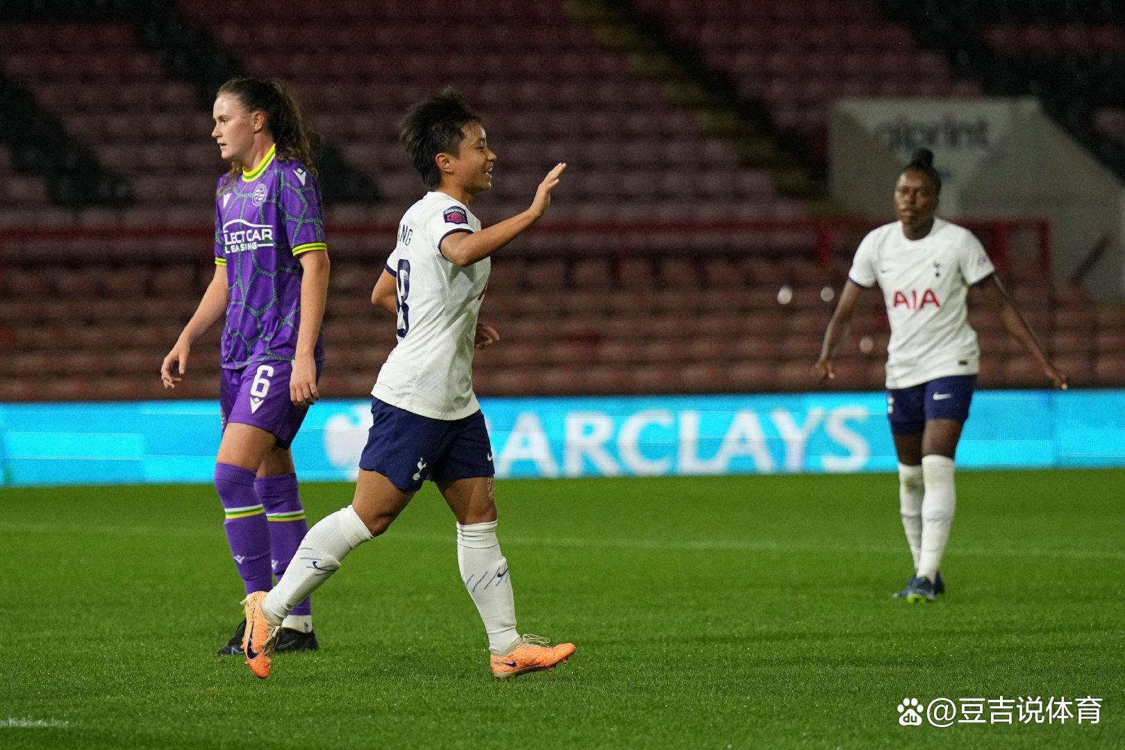 泰国女足新秀崭露头角,助攻助球队夺冠 泰国女足新秀崭露头角,助攻助球队夺冠