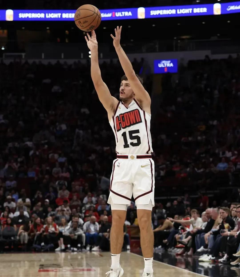 关于路德单节高效命中率步行者猛胜猛龙的信息 关于路德单节高效命中率步行者猛胜猛龙的信息