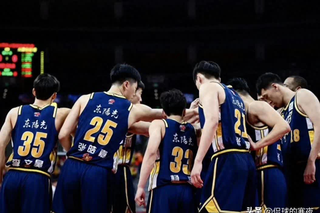 天津男篮激战生涯零封,全队团结拼搏的简单介绍 天津男篮激战生涯零封,全队团结拼搏的简单介绍