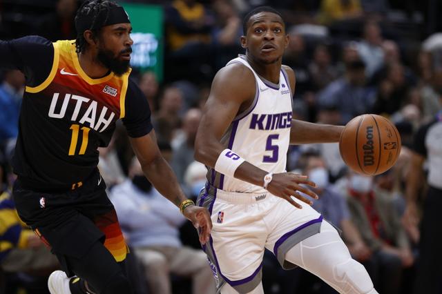 爵士队成功战胜国王队,夺得胜利 爵士队成功战胜国王队,夺得胜利