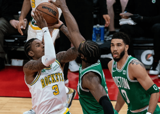 凯尔特人队实力强劲,客场击败对手连胜 凯尔特人队实力强劲,客场击败对手连胜