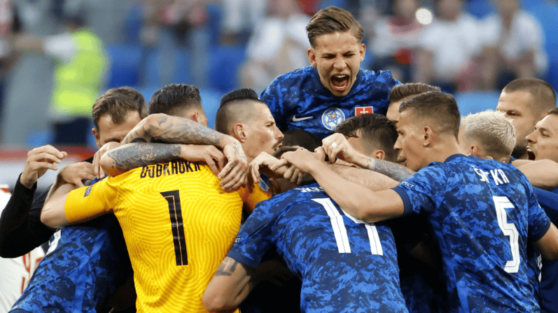 柏林赫塔客场惊险逃平,保级压力大增 柏林赫塔客场惊险逃平,保级压力大增