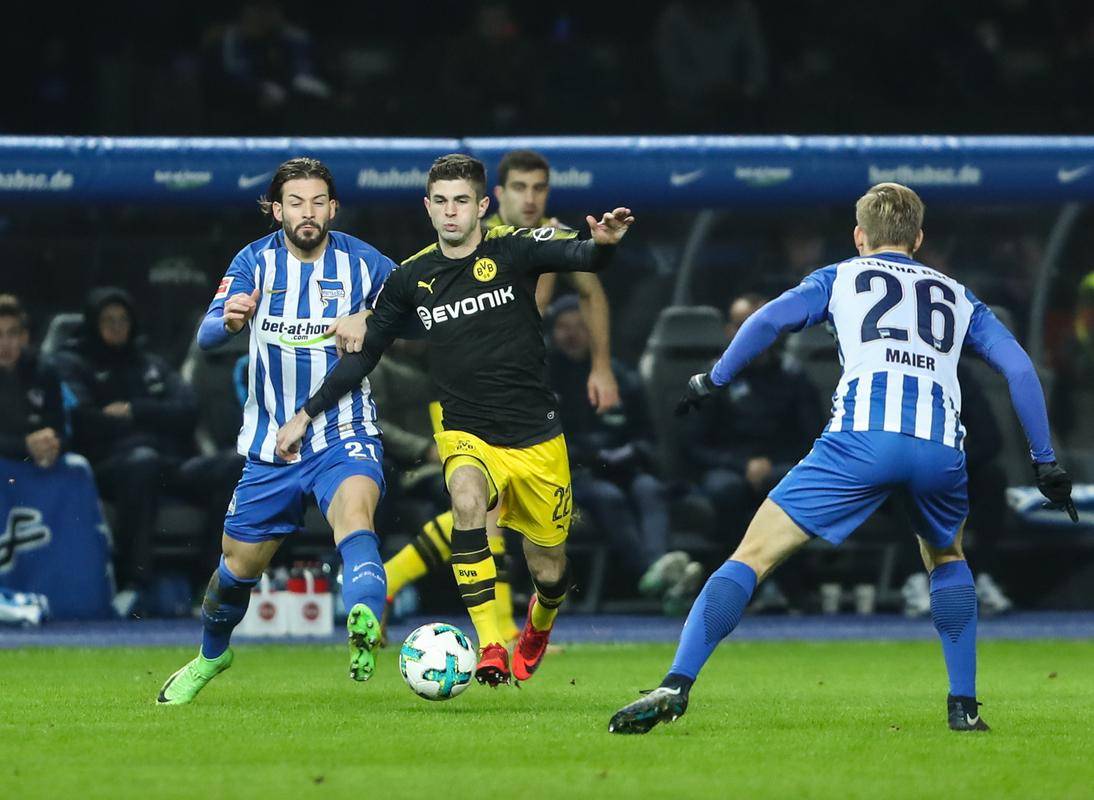 柏林赫塔客场惊险逃平,保级压力大增 柏林赫塔客场惊险逃平,保级压力大增