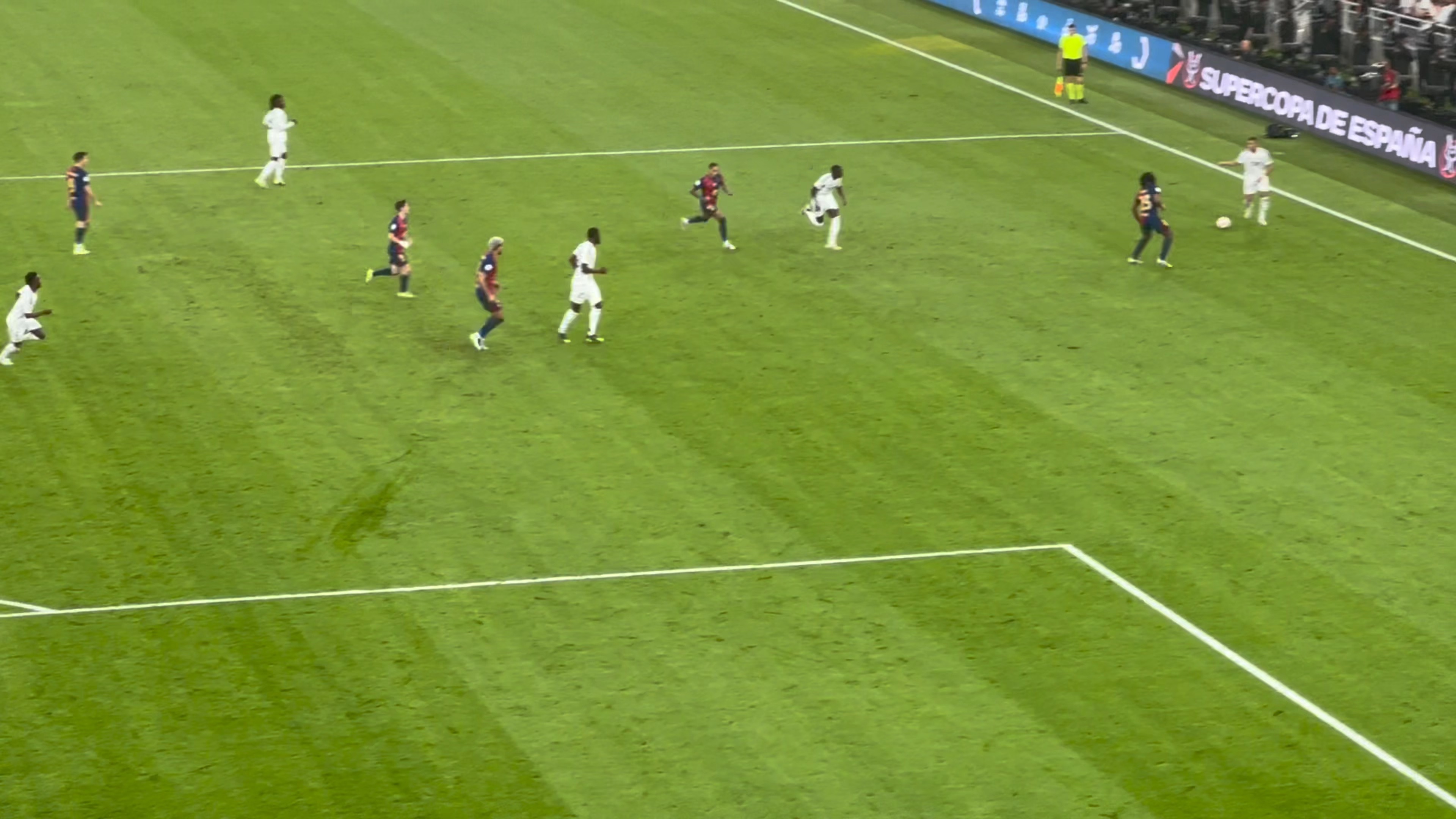 马来西亚武吉加里尔队扭转局面