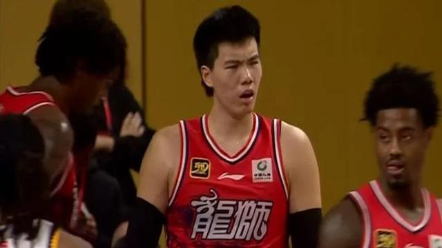 惊险逆转引爆全场,胜负未定谁能突围 惊险逆转引爆全场,胜负未定谁能突围