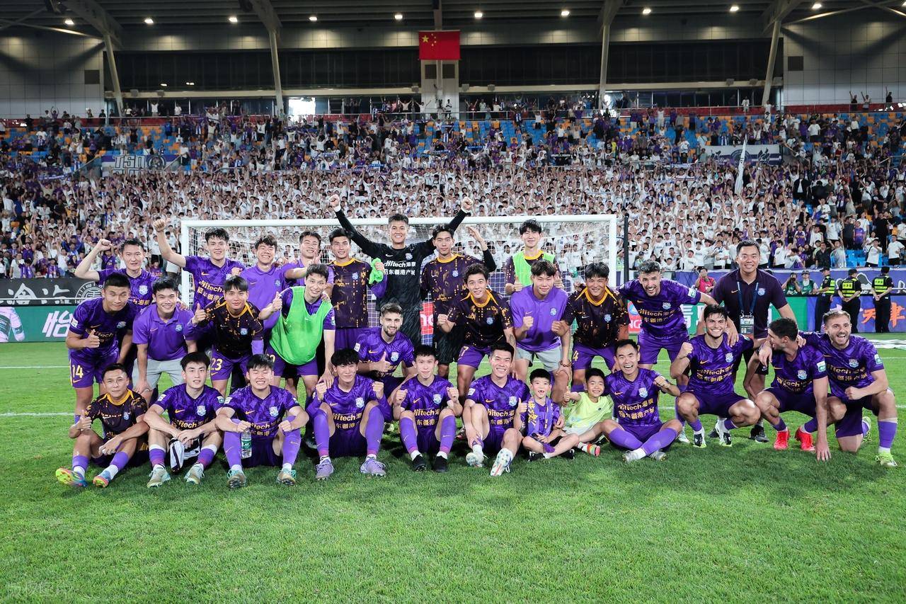 关于天津泰达客场逼平对手,团结拼搏的信息 关于天津泰达客场逼平对手,团结拼搏的信息