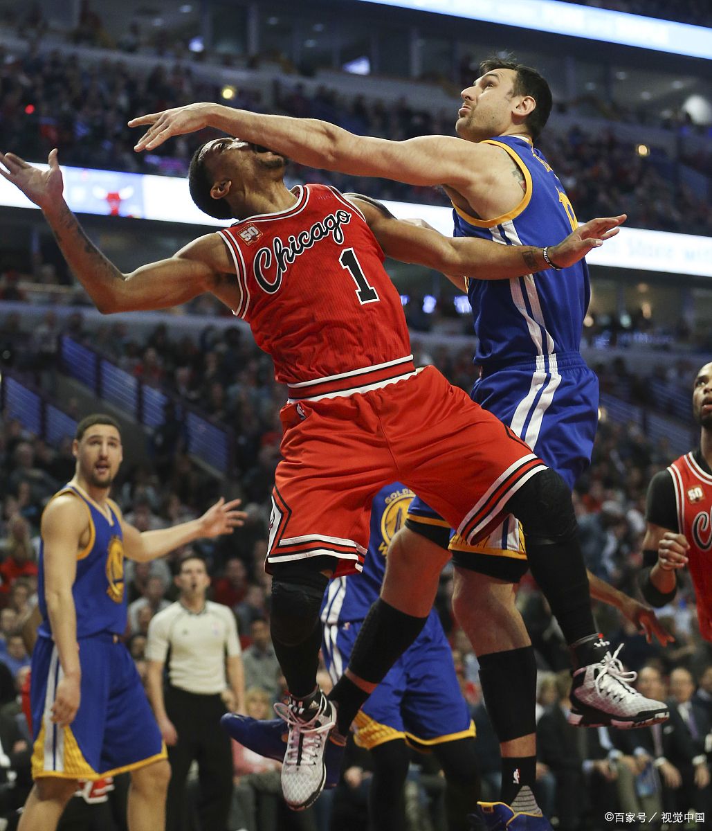 芝加哥公牛队在客场赢得比赛 芝加哥公牛队在客场赢得比赛