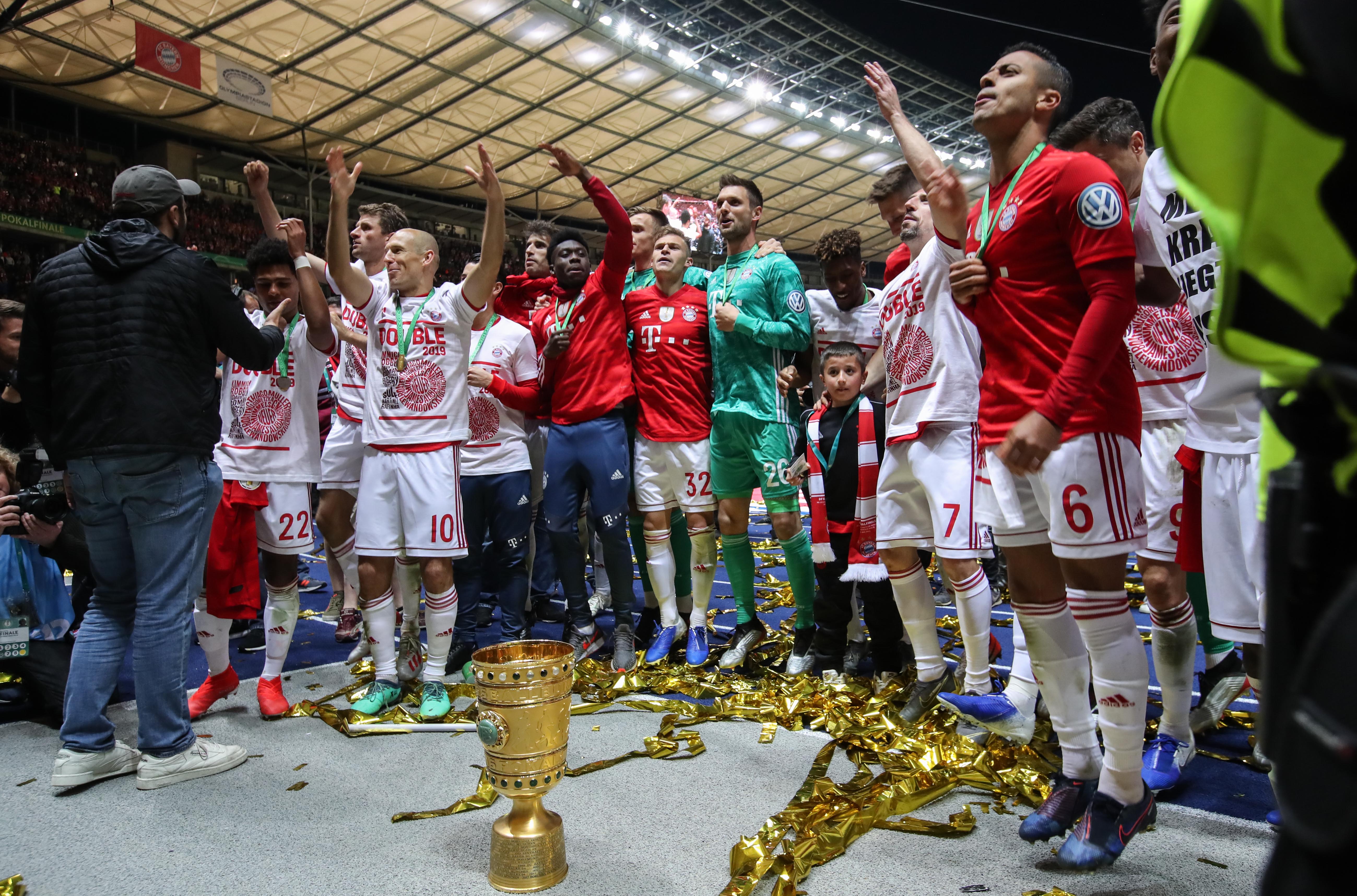 包含秘鲁足球队夺得夺冠,奋斗不止的词条 包含秘鲁足球队夺得夺冠,奋斗不止的词条