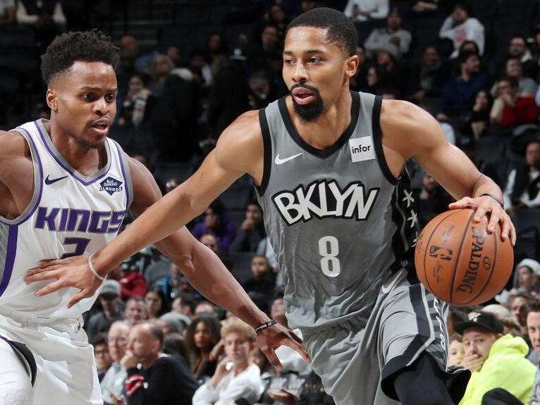 猛龙不敌篮网,厄文全面发威 猛龙不敌篮网,厄文全面发威