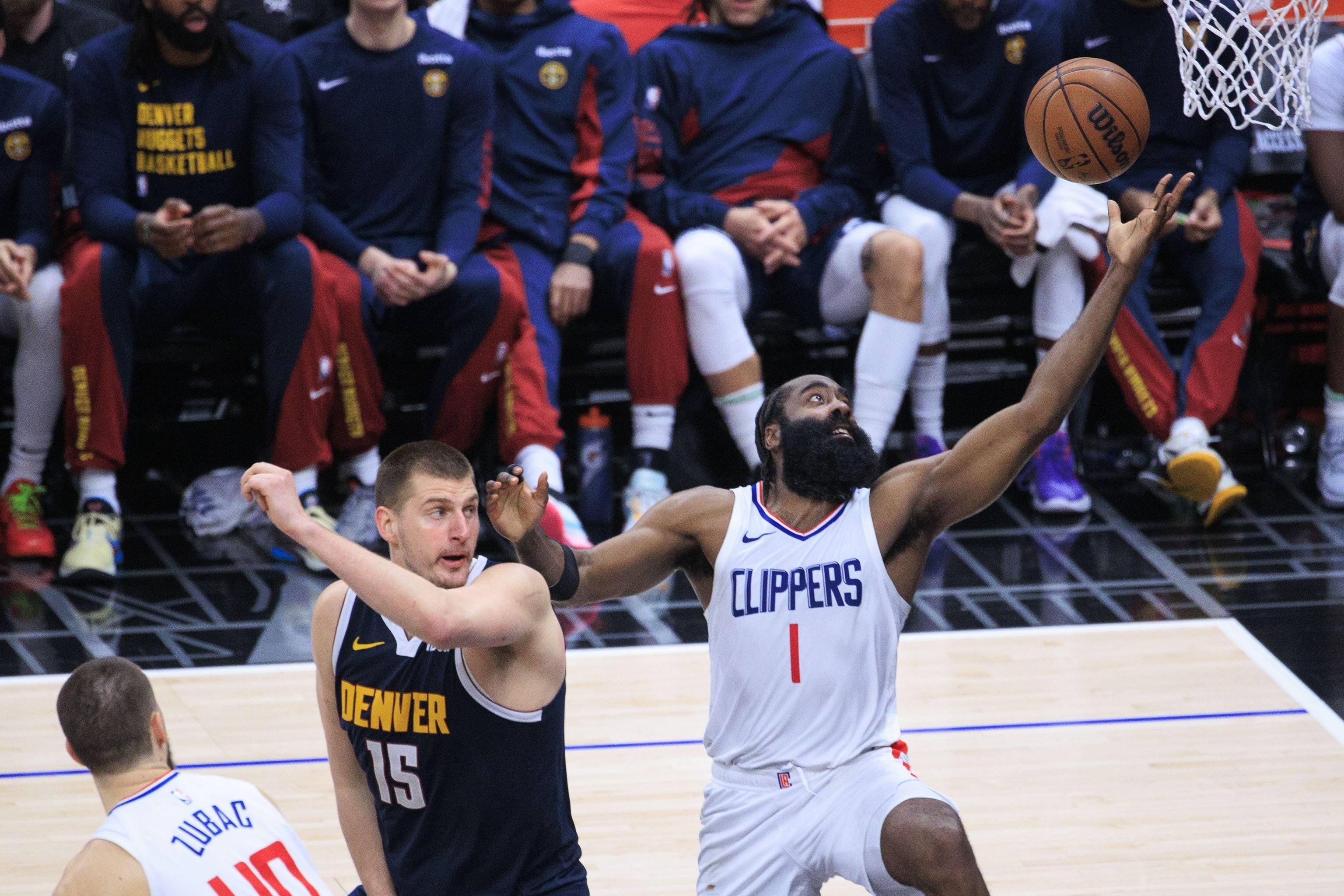 快船主场告捷火箭客场逆袭 快船主场告捷火箭客场逆袭