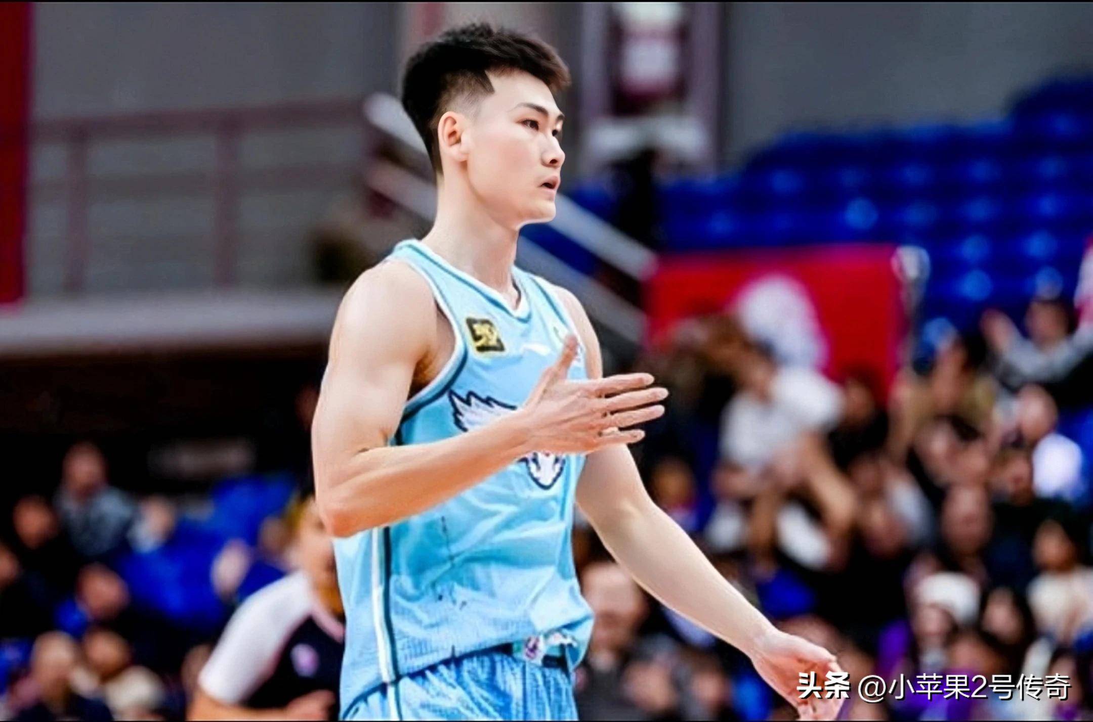 青岛男篮主帅变动,球队战术或将调整 青岛男篮主帅变动,球队战术或将调整