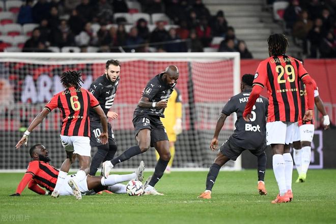 马赛球队在法国联赛排名中有望上升 马赛球队在法国联赛排名中有望上升