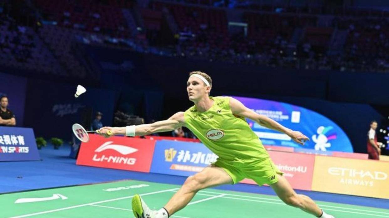 法国队完胜德国队,安赛龙刷新纪录 法国队完胜德国队,安赛龙刷新纪录