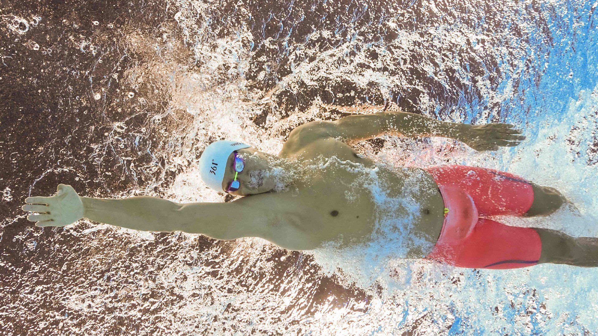 草根英雄布克领军，吉林男篮上演东北虎啸，史诗级碾压广东华南虎